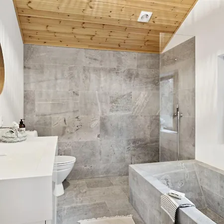 Dagino - 200m From The Sea By Interhome *