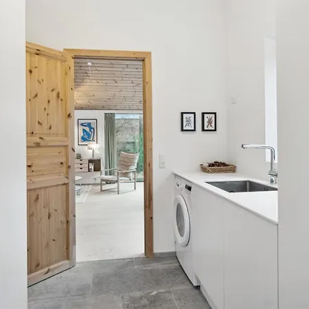 Dagino - 200m From The Sea By Interhome * Tjørneholm