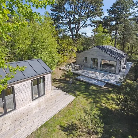 Dagino - 200m From The Sea By Interhome